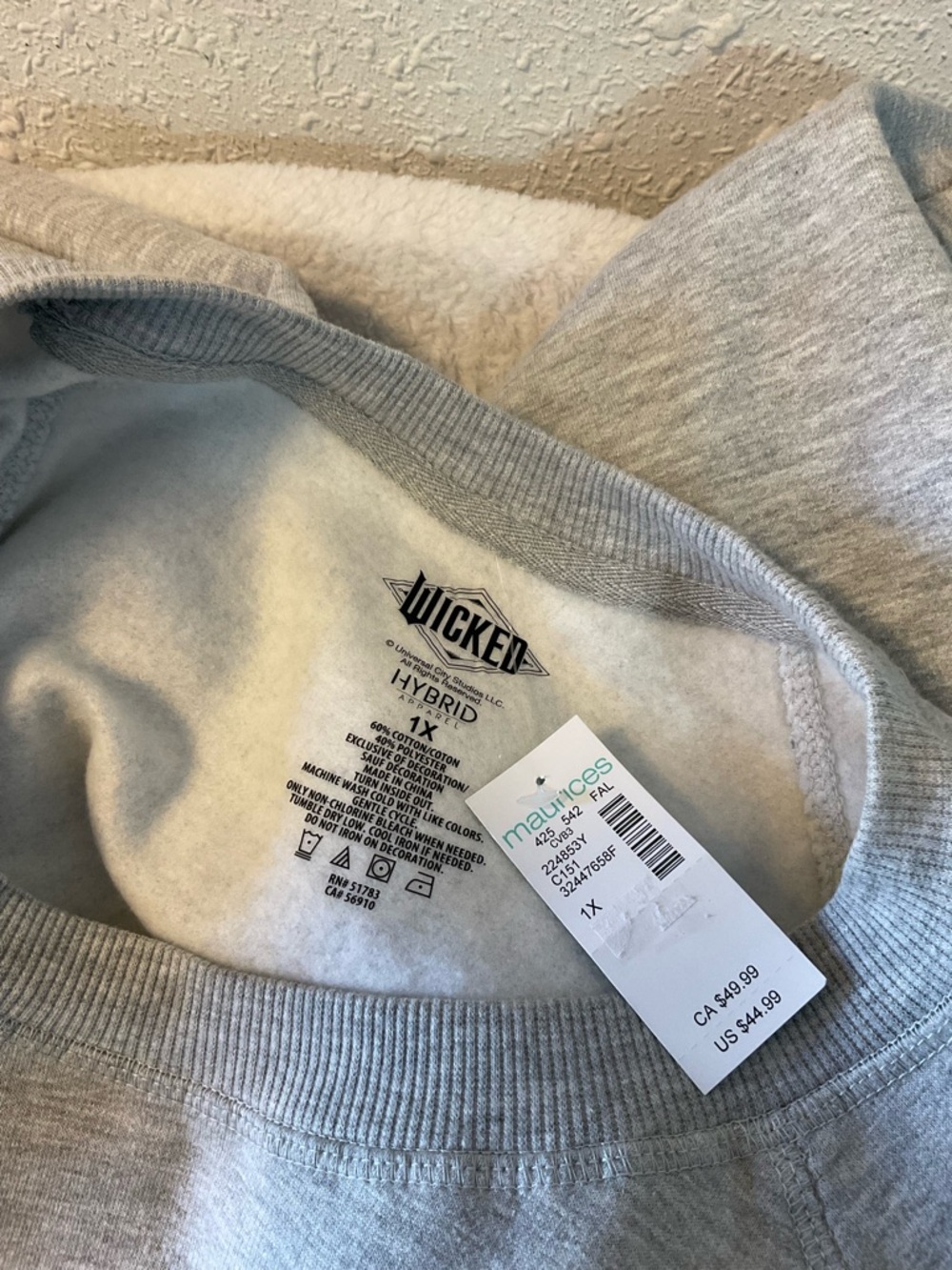 NEW Wicked Sweatshirt - Picture 5 of 5